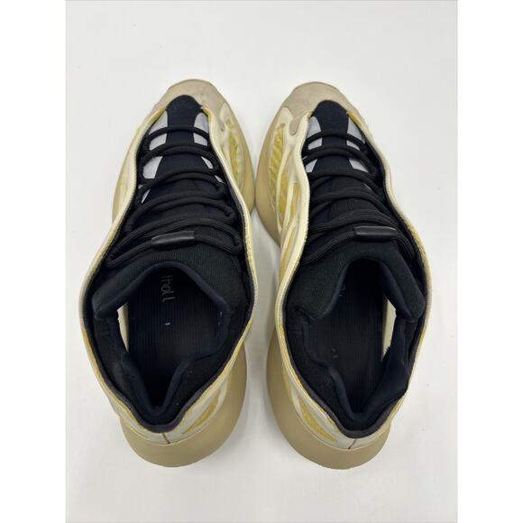 Adidas Yeezy 700 V3 Safflower Men’s Size 12 Athletic Shoes main image 5